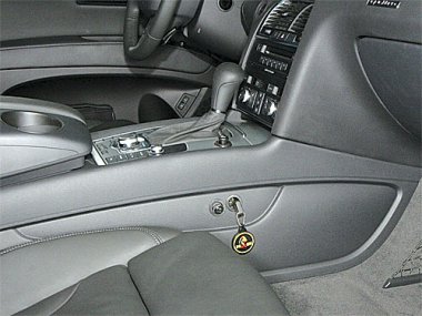 Механическое противоугонное устройство на Коробку передач  Audi Q-7 (2006-2015) авт.Tiptronic КП 