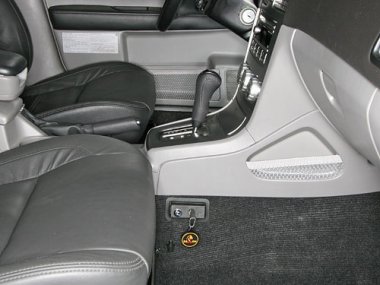 Механическое противоугонное устройство на Коробку передач  Subaru Forester II (2006-2008) авт. Tiptronic КП 