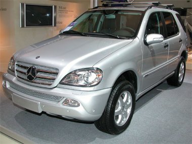   Mercedes-Benz 'M' (-2005) 270 .  