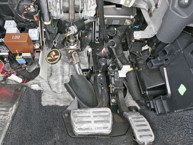 Механическое противоугонное устройство на Рулевой вал  Audi ТT (-2006) 3.2 авт.Tiptronic КП 
