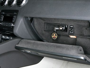 Механическое противоугонное устройство на Капот  Audi ТT (2006- ) 3.2 авт.Tiptronic КП 