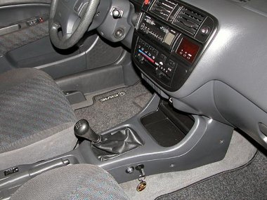        Honda Civic VI Hatchback (3  ) (1996-2000) .  