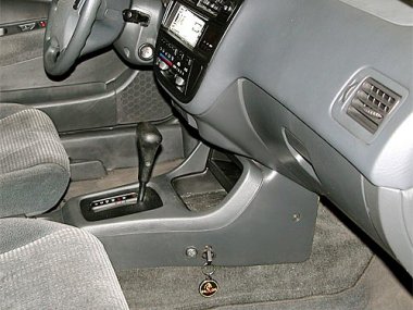        Honda Civic VI (1996-2000) .  