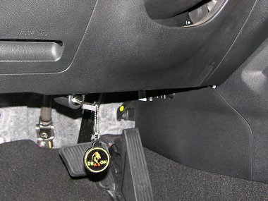 Механическое противоугонное устройство на Капот  Kia Sorento (2020-) 2.5 авт. Tiptronic КП 