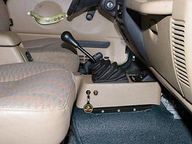Механическое противоугонное устройство на гл. Коробку передач  Jeep Wrangler (1991-1996) 2.5 мех. КП 