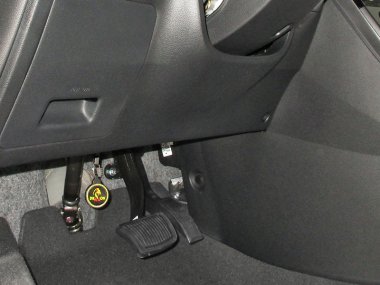 Штыревое механическое противоугонное устройство на Рулевой вал  Hyundai Creta II (2021-) 1.6 авт. Tiptronic КП ®	(рычаг стояночного тормоза) 