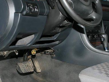 Механическое противоугонное устройство на Рулевой вал  Audi A-6 (1997-2001) авт. Tiptronic КП 