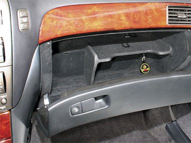 Механическое противоугонное устройство на Капот  Lexus LS 430 (2003- ) авт. Tiptronic КП 