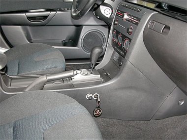        Mazda 3 (-2006) .Tiptronic  