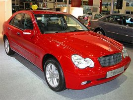     () DRAGON  Mercedes-Benz  'C' W 203 (2000-2007) .  