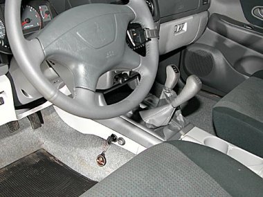     .  .    Mitsubishi Pajero Sport ( -2008) 2.5 D .  