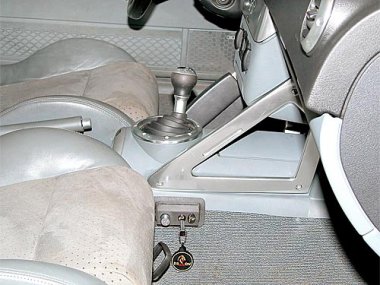 Механическое противоугонное устройство на Коробку передач  Audi ТT мех. 5 ст. КП 