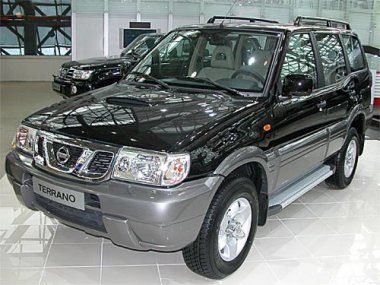   Nissan Terrano II (2000-2006) .  