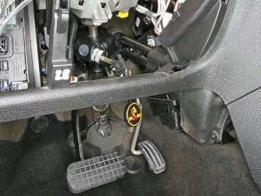 Механическое противоугонное устройство на Рулевой вал  Peugeot 206 авт. КП 