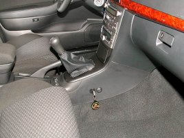     () DRAGON  Toyota  Avensis II (2003-2008) .  