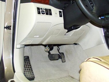        Toyota Avensis II (2003-2008) . Tiptronic  