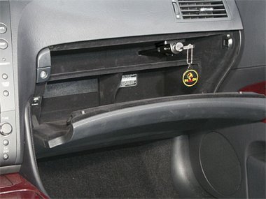 Механическое противоугонное устройство на Капот  Lexus GS 300 (2005-2011) авт. Tiptronic КП 