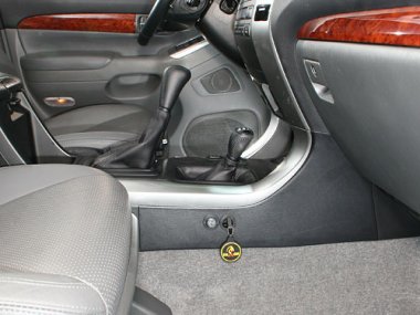 Механическое противоугонное устройство на Коробку передач  Lexus GX 470 (2002-2009) авт. КП 