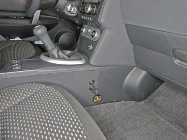 Механическое противоугоное устройство на Коробку передач Nissan Qashqai (2006-2009) мех. 5 ст. КП