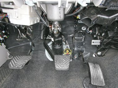 Механическое противоугонное устройство на Рулевой вал Mitsubishi L 200 (2005-2015) мех. КП
