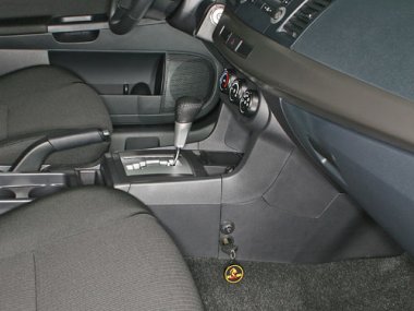 Механическое противоугонное устройство на Коробку передач Mitsubishi Lancer X 1.5, 1.6 авт. КП