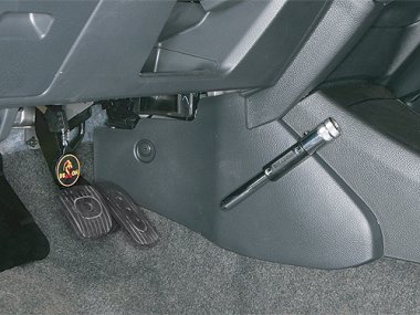 Механическое противоугонное устройство на Рулевой вал Nissan Tiida (2007-2014) авт. КП
