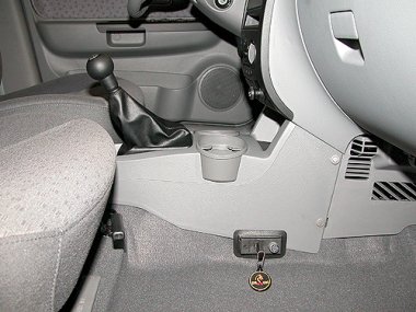 Механическое противоугонное устройство на Коробку передач Kia Rio I (2002-2005) мех. КП