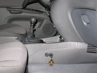 Механическое противоугонное устройство на Коробку передач Kia Rio (2009-2010) мех. КП
