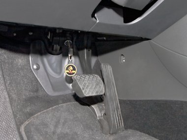 Механическое противоугонное устройство на Рулевой вал Volkswagen Passat / Passat CC B7 (2012-2015) TDI авт. DSG КП