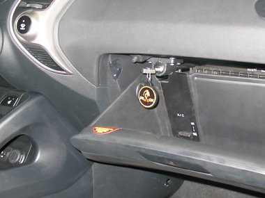 Механическое противоугонное устройство на Капот Hyundai ix 35 (2013-2015) мех. КП