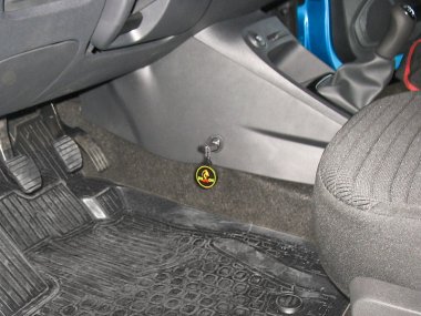 Бесштыревое механическое противоугонное устройство на Коробку передач Renault Kaptur (2016-2020) мех. 5 ст. КП<br>мех. 6 ст. КП