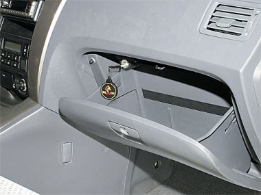 Механическое противоугонное устройство на Капот Hyundai Tucson ( -2009) мех. КП