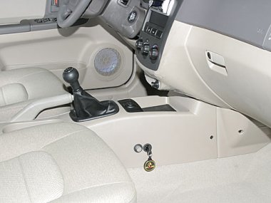 Механическое противоугонное устройство на Коробку передач Kia Cerato ( -2006) мех. КП