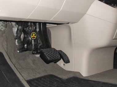 Штыревое механическое противоугонное устройство на Рулевой вал Volkswagen T7 (2022-) 1.4 авт. DSG 7 ст. КП