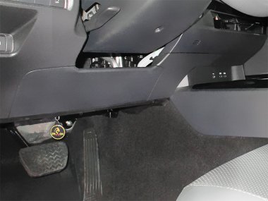 Механическое противоугонное устройство на Рулевой вал Toyota Camry IX (XV80) (2023-) 2.0 Гибрид CVT КП ®