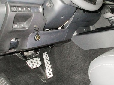 Бесштыревое механическое противоугонное устройство на Педаль тормоза Toyota Camry IX (XV80) (2023-) 2.0 Гибрид CVT КП ®