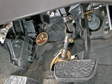 Механическое противоугонное устройство на Рулевой вал Toyota Celica (GH-ZZT230) (09.1999-) 1.8 авт. КП (Правый руль)