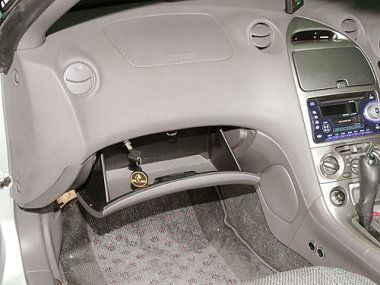 Механическое противоугонное устройство на Капот Toyota Celica (GH-ZZT230) (09.1999-) 1.8 авт. КП (Правый руль)