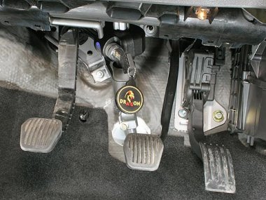 Механическое противоугонное устройство на Рулевой вал Ford Focus II (2005-2007) мех. КП