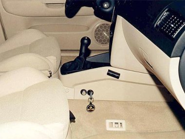 Механическое противоугонное устройство на Коробку передач Volkswagen Bora (1999-2005 ) 1.8, 1.8 Turbo, 1.9 TDI, 2.0, 2.3 V5 мех. КП